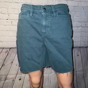 Universal Dark Green Jean shorts size 0/25